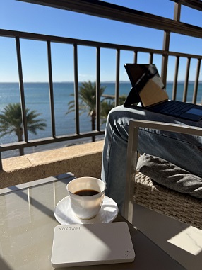 Praca zdalna za granicą – pracuj, podróżując - XOXO WiFi