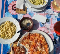 Gdzie zjesz najlepiej? TOP 10 zagranicznych miejsc z foodies - XOXO WiFi