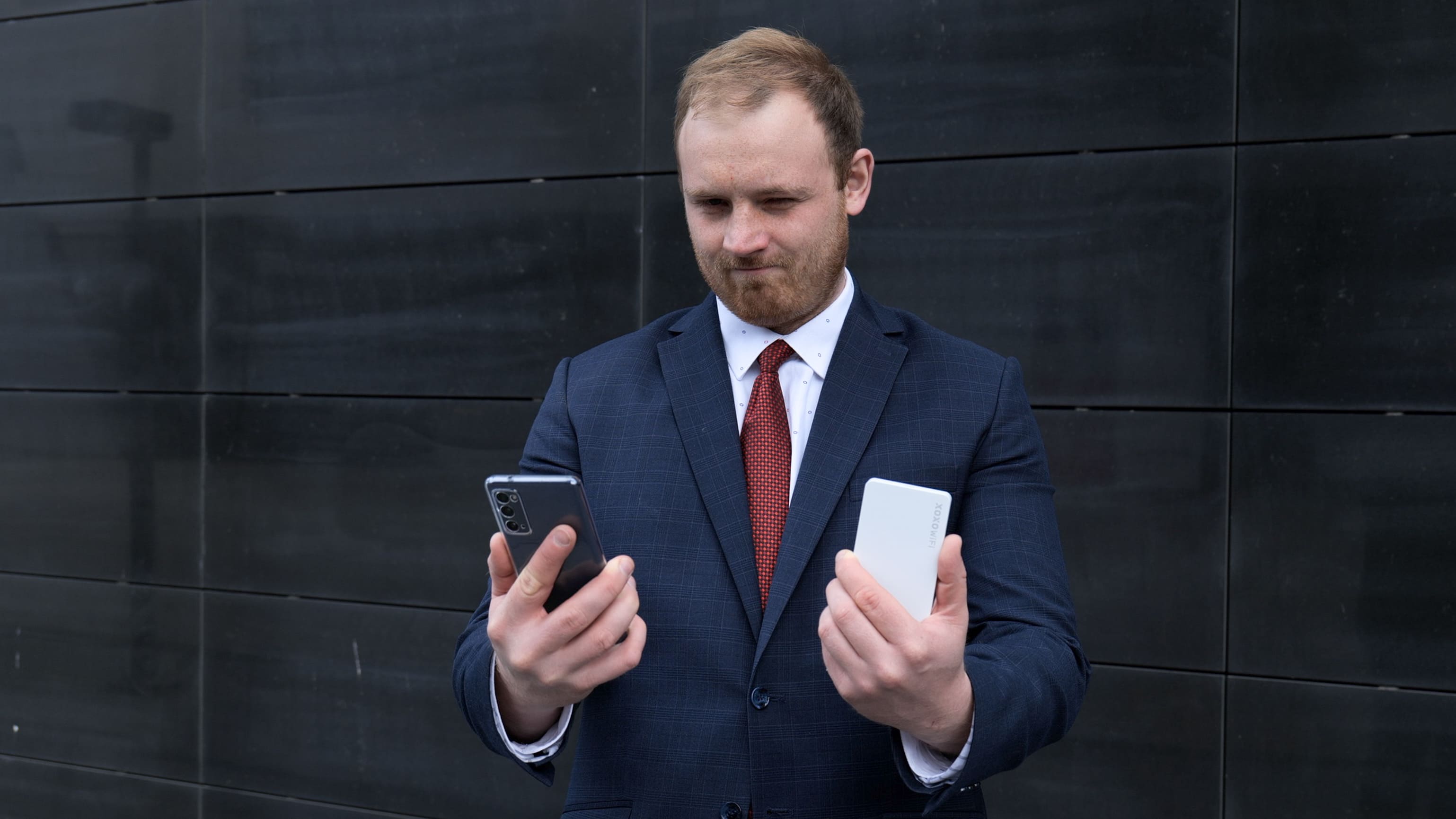 Czy mogę wykonać połączenia telefoniczne Voip poprzez XOXO WiFi?